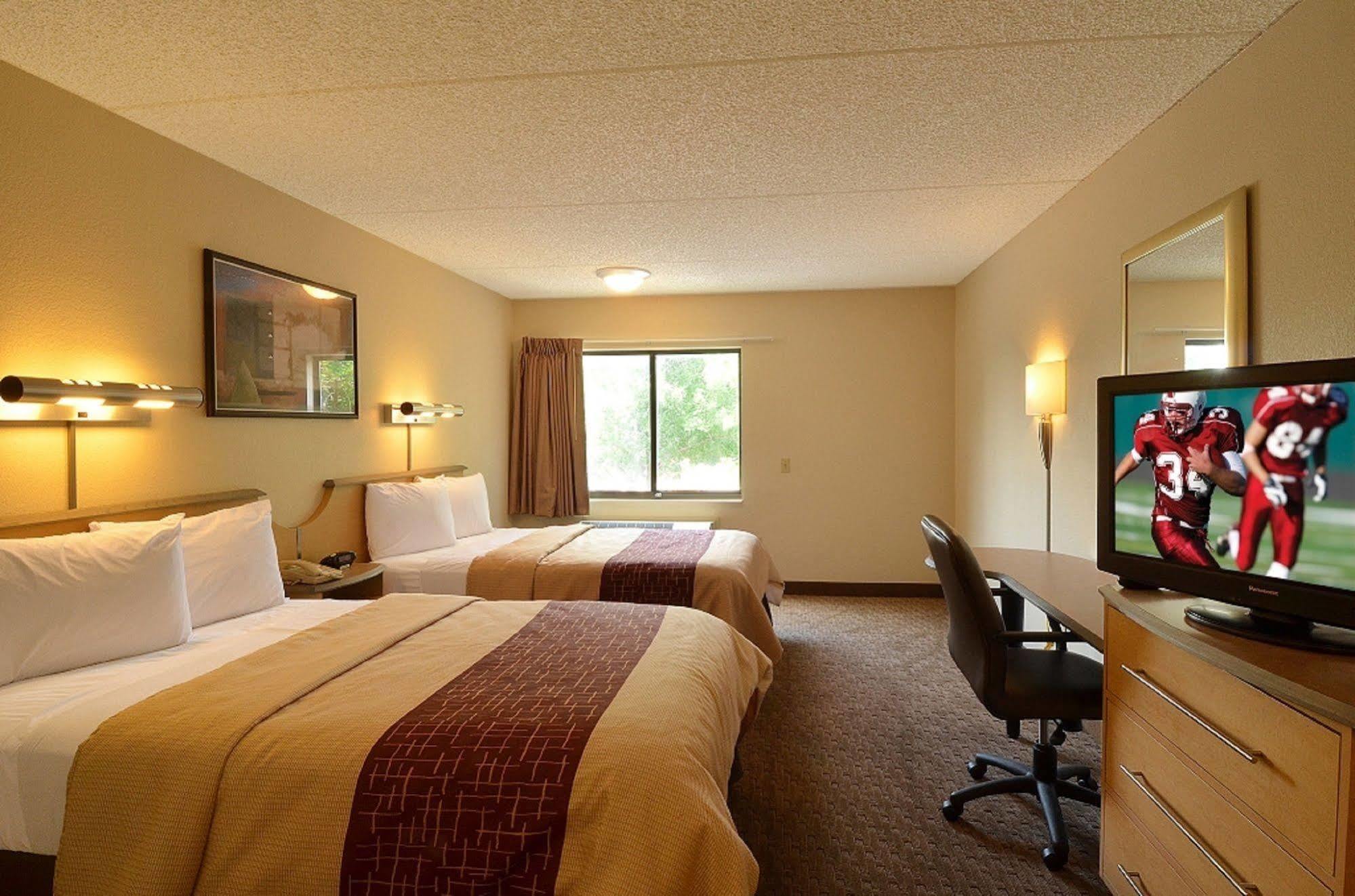 Red Roof Inn Buffalo - Hamburg/ I-90 Екстериор снимка