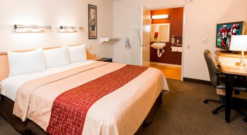 Red Roof Inn Buffalo - Hamburg/ I-90 Екстериор снимка